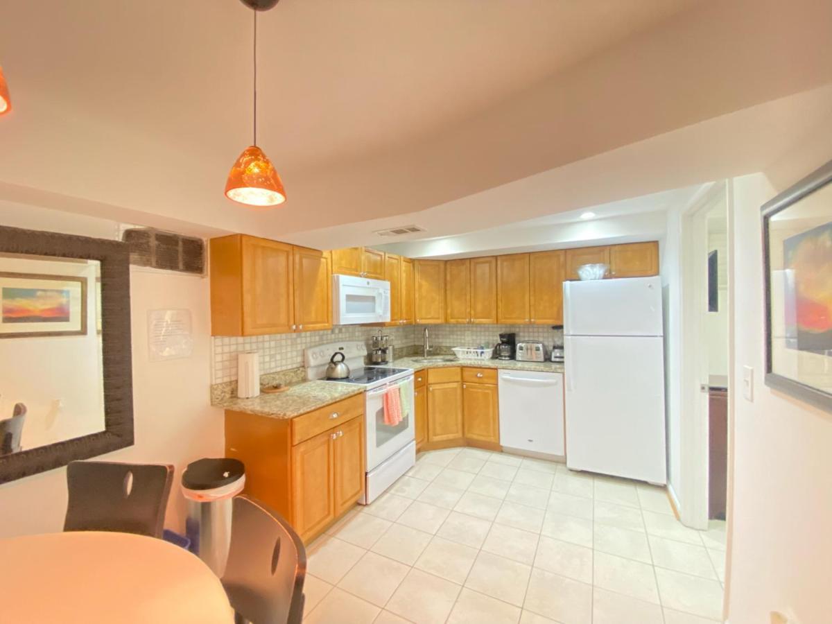 Comfy Basement Home 2 Bdrm1Den 3Queen Beds Вашингтон Екстер'єр фото