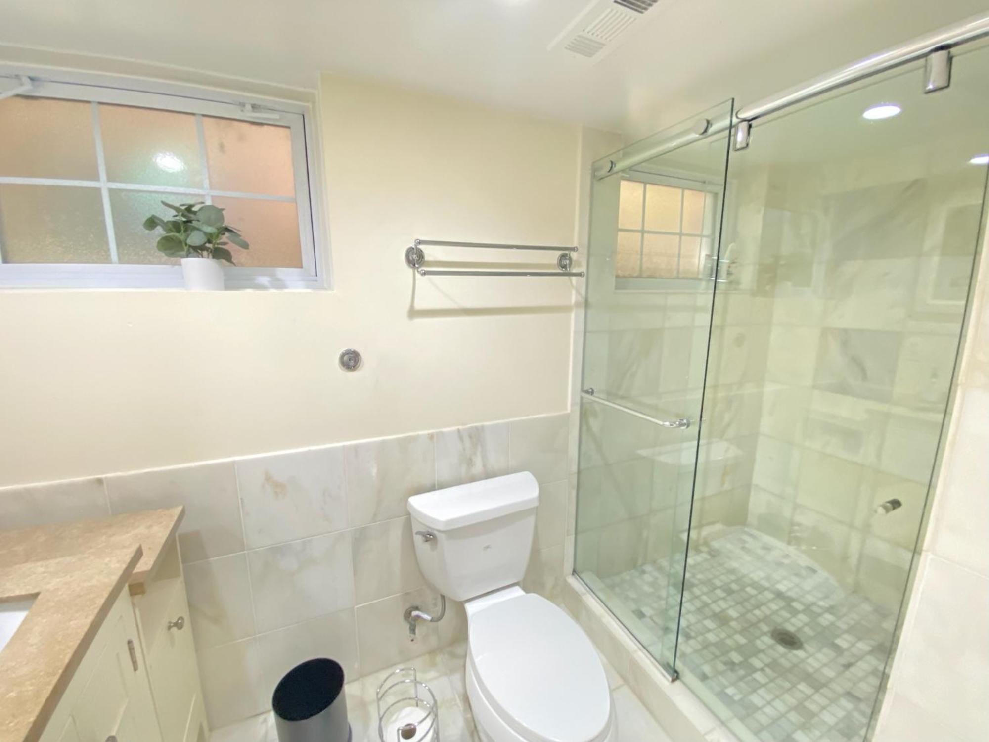 Comfy Basement Home 2 Bdrm1Den 3Queen Beds Вашингтон Екстер'єр фото